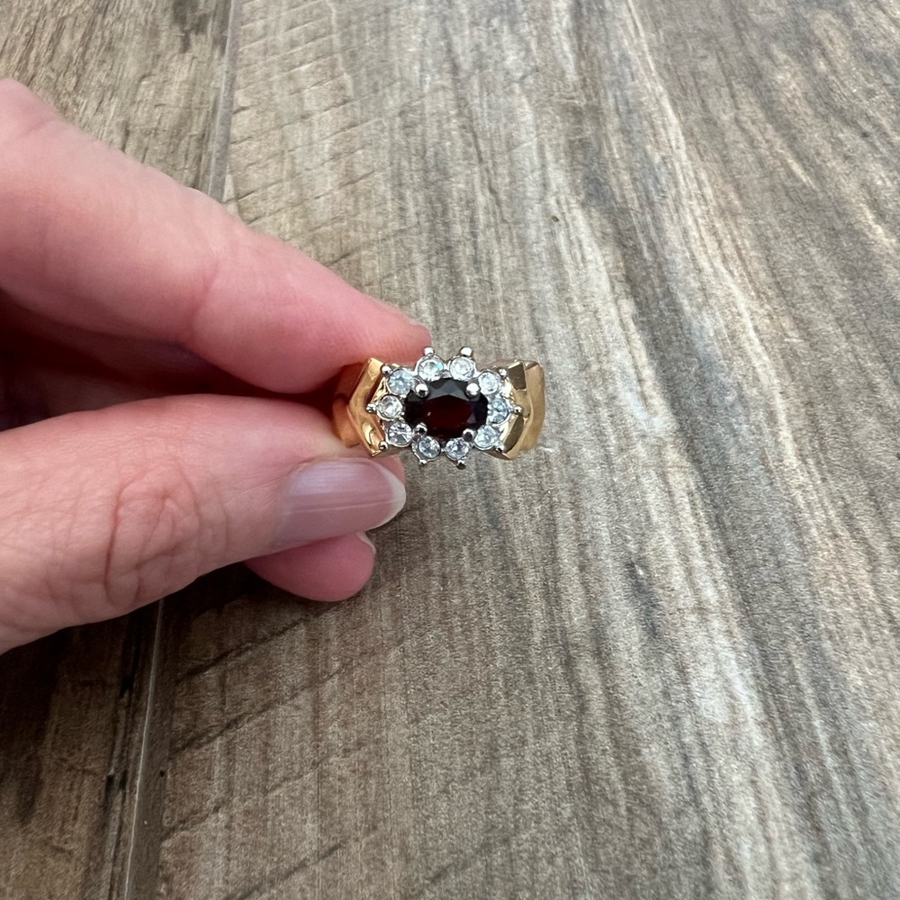 Red Gemstone & Rhinestone Gold Ring